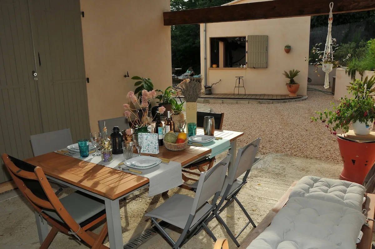 Terrasse ombragée du